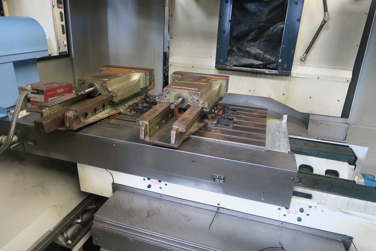 牧野フライス製作所 立型マシニングセンター GF6