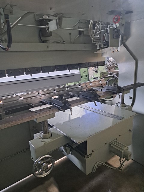 コマツ ブレーキプレス PHS80×200
