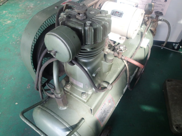 岩田 エアーコンプレッサー CS165N