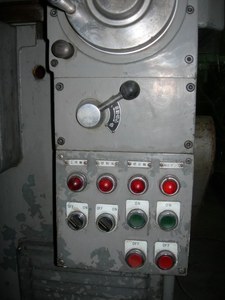 園池製作所 内面研削盤 STI-200H