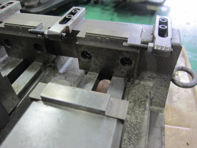 津田駒工業 四連バイス VM-75