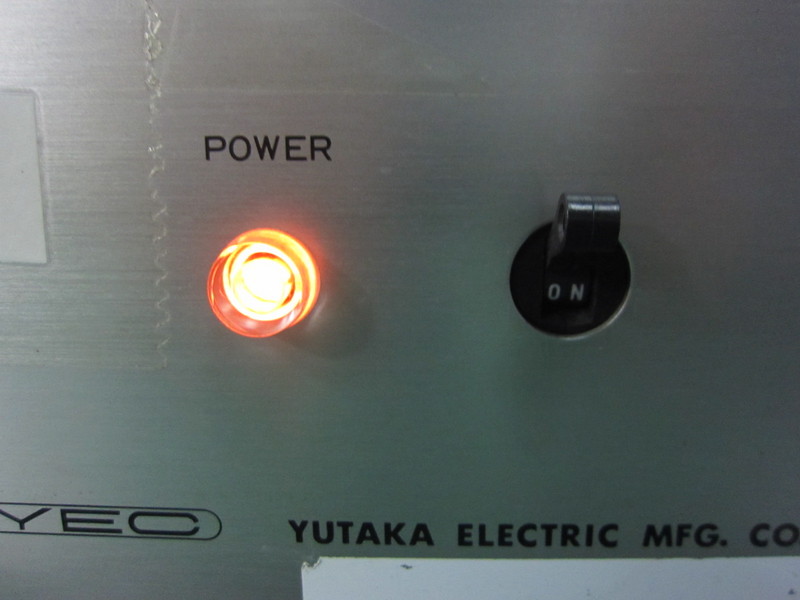 ユタカ電機 交流安定化電源 SR-1010