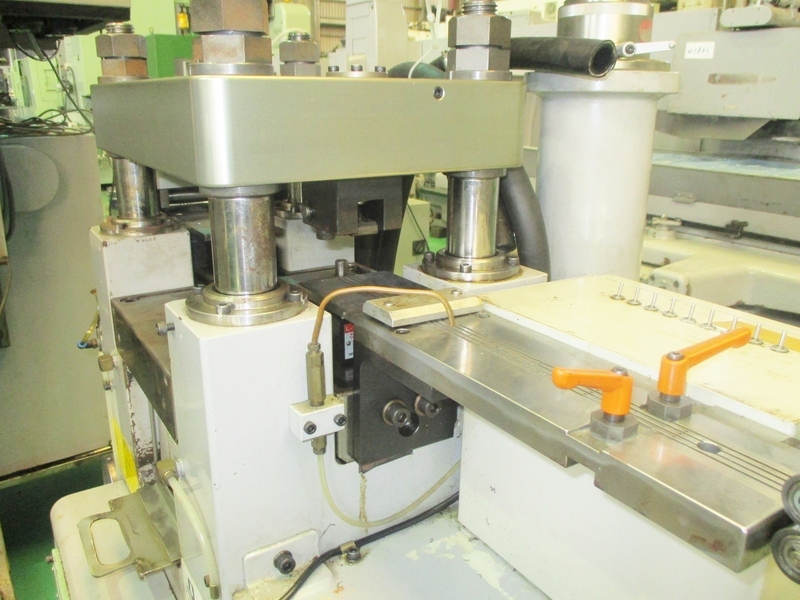 能率機械製作所 高速プレス LEM-3205C