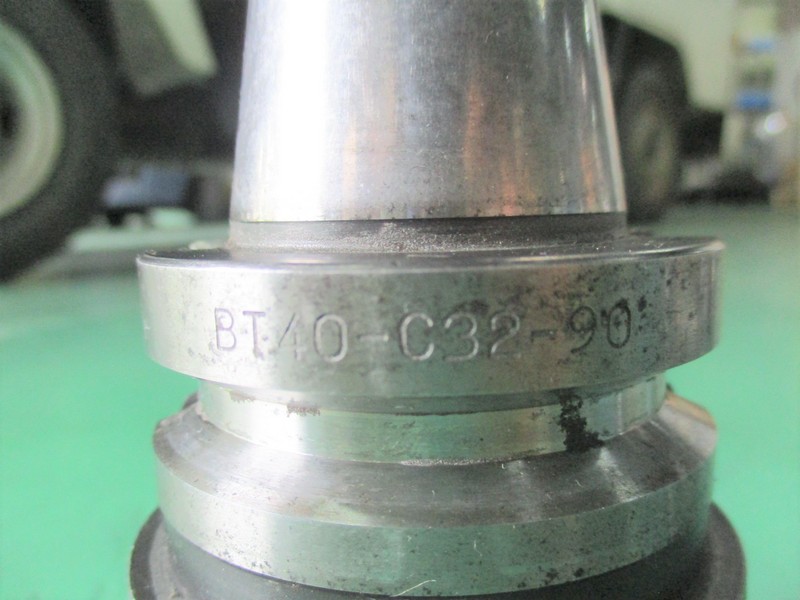 日研工作所 ミーリングチャック BT40-C32-90