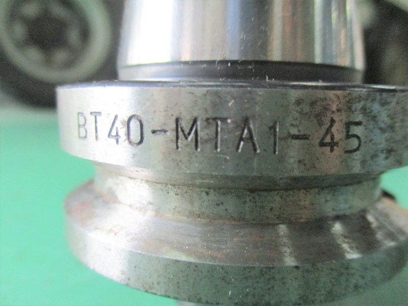 日研工作所 モールステーパスリーブA型(タング式) BT40-MTA1-45