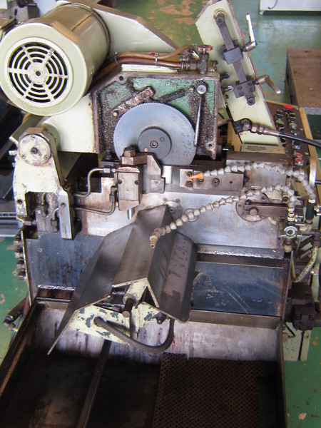 津根精機 丸鋸切断機 CS12-25AL