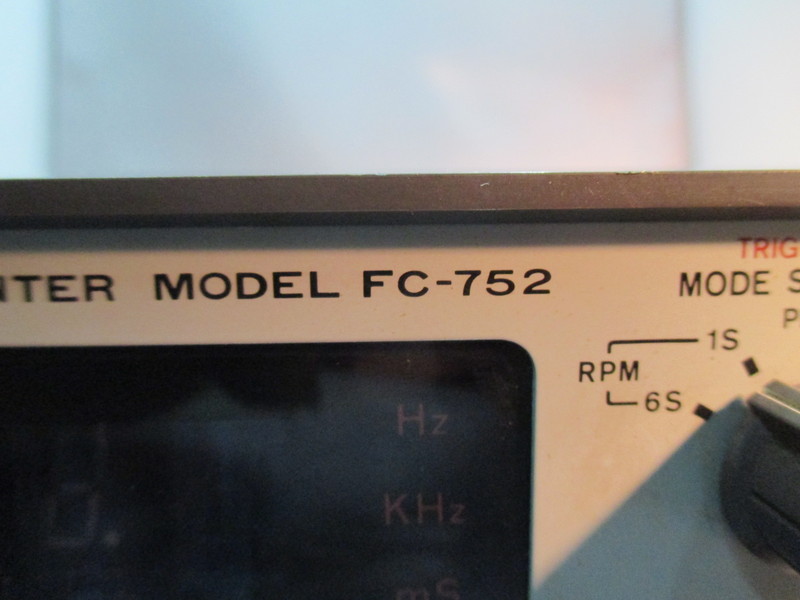 TRIO FREQUENCY COUNTER FC-752