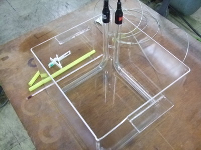  石英製水槽 