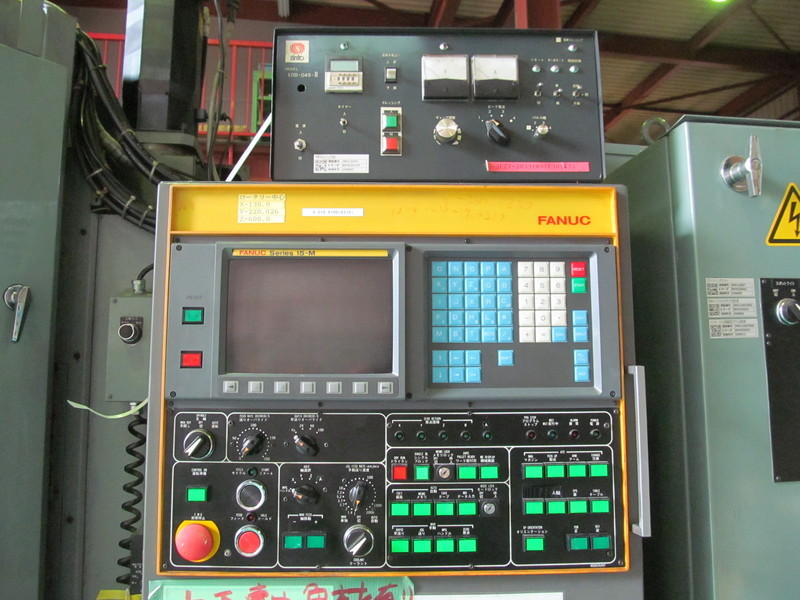 新潟鐵工所 横型マシニングセンター GC40