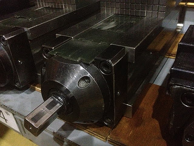安田工業 プレシジョンバイス YPV-125