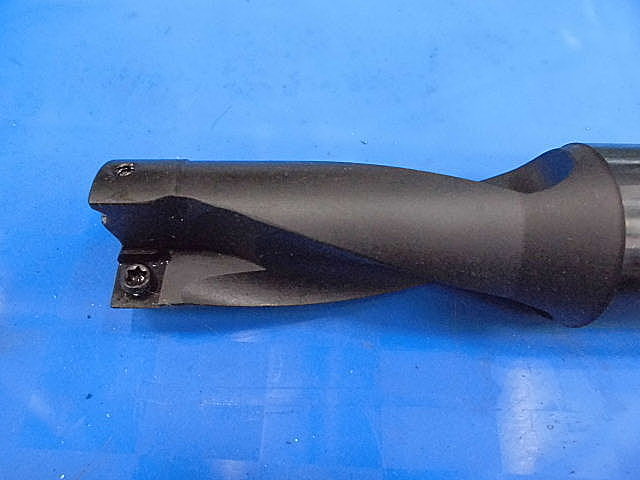 三菱マテリアル スローアウェイドリル TAB2600S32