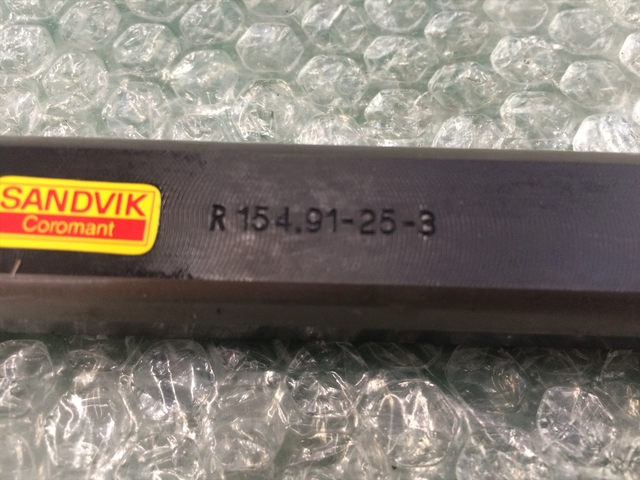サンドビック ボーリングバイトホルダー R154.91-25-3