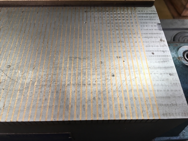 富士磁工 可傾形電磁チャック FBM125×250P4G1