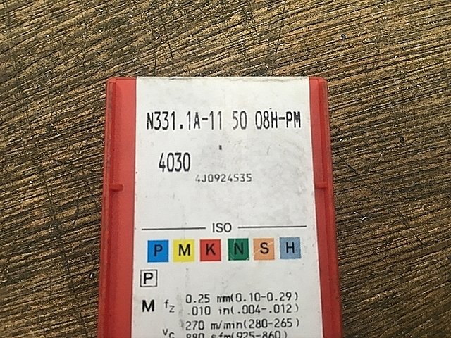 サンドビック チップ 新品 N331.1A-11 50 08H-PM 4030
