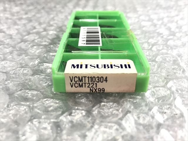 三菱マテリアル チップ 新品 VCMT110304