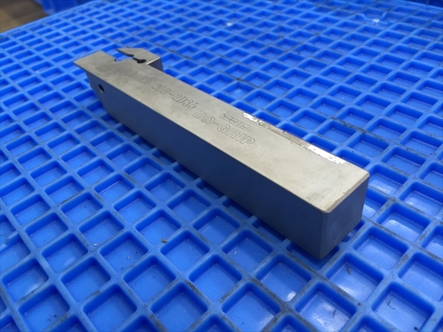 イスカル バイトホルダー DGTR20B-2D35