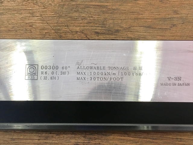 アマダ 金型 00300