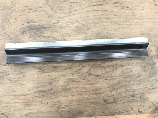 アマダ 金型 82