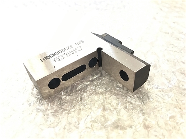 SANDVIK カートリッジ 880 329202N3001