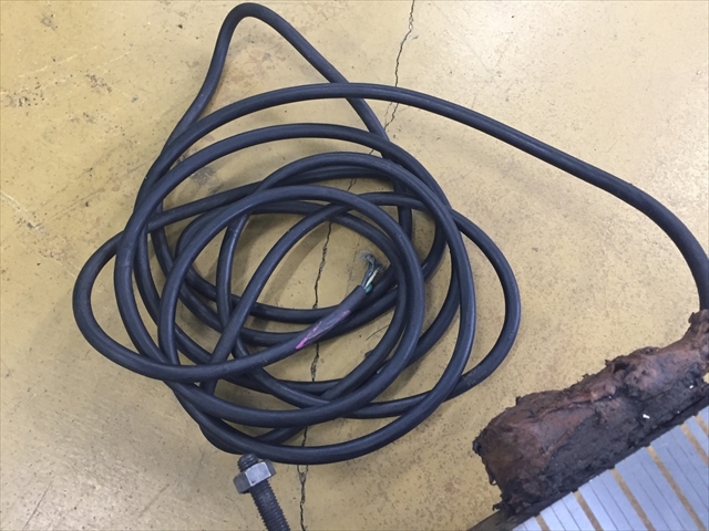 --,, 電磁チャック 