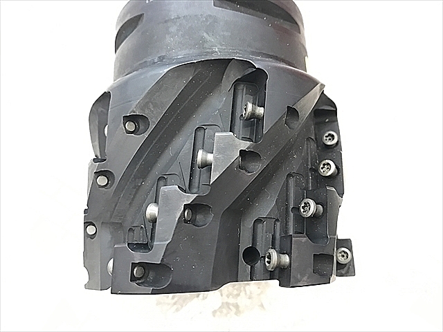 サンドビック 肩削りカッター R390-100C8-57H