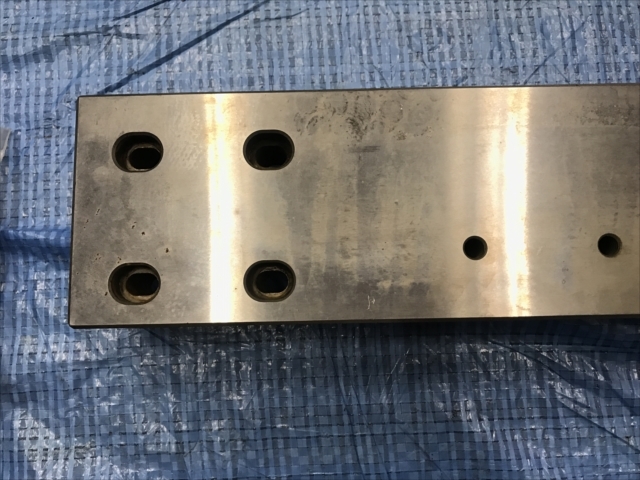 --,, 放電加工用治具 