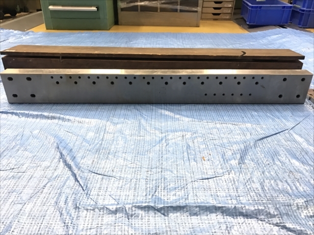 --,, 放電加工用治具 