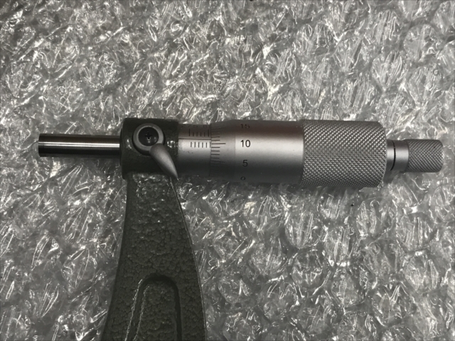 ミツトヨ 外側マイクロメーター OM-300(103-148A)