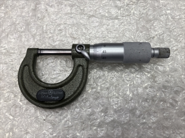 ミツトヨ 外側マイクロメーター M110-25(103-137)