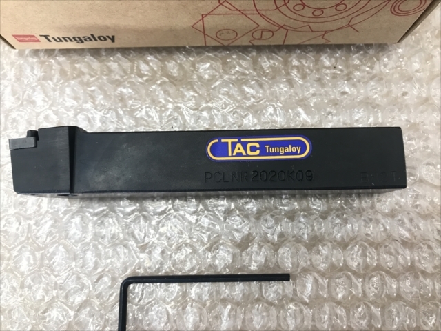 タンガロイ バイトホルダー 新品 PCLNR2020K09