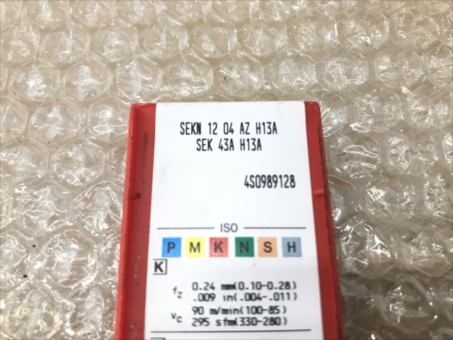 サンドビック チップ 新品 SEKN 12 04 AZ H13A
