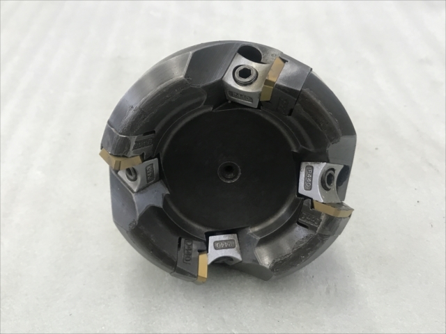 --,, フェイスミルカッター EMD4403RI-S32