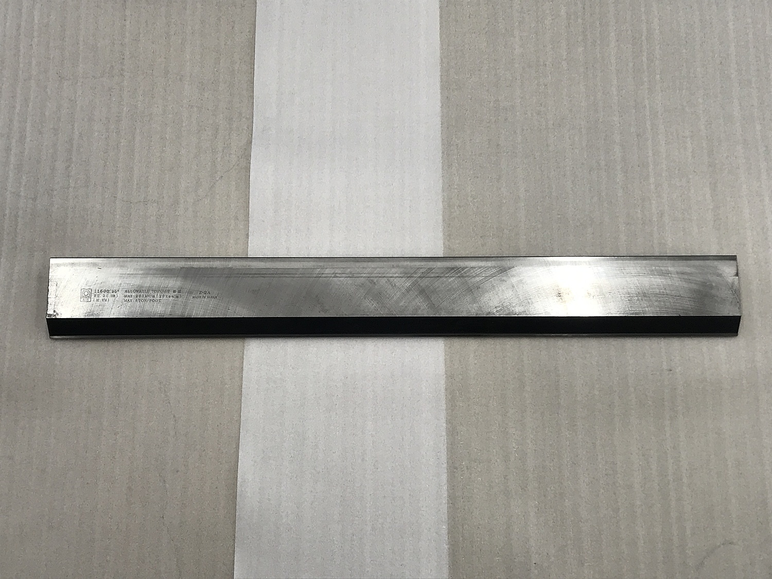 アマダ 金型 