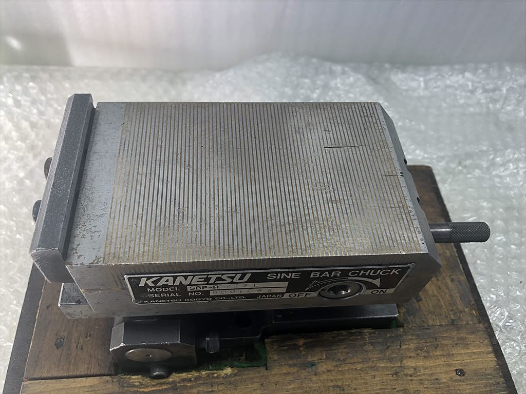 カネテック 可傾形永磁チャック SBP-R713L