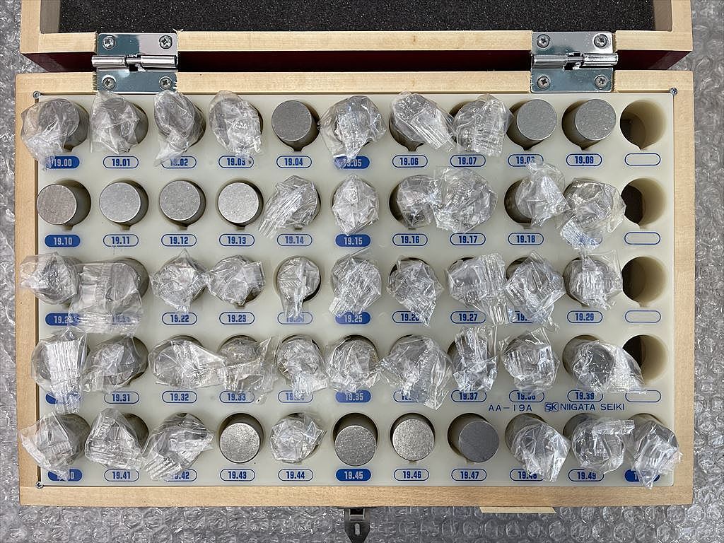新潟精機 ピンゲージセット AA-19A/AA-19B