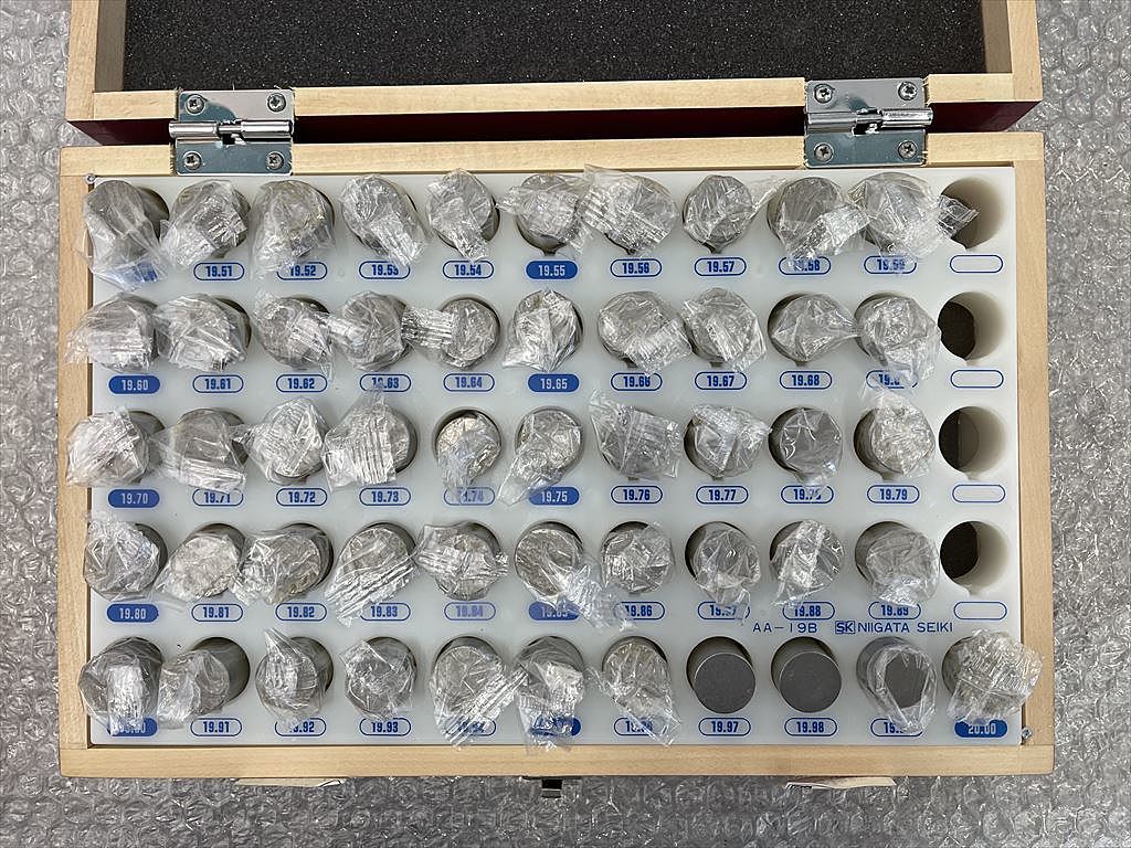 新潟精機 ピンゲージセット AA-19A/AA-19B