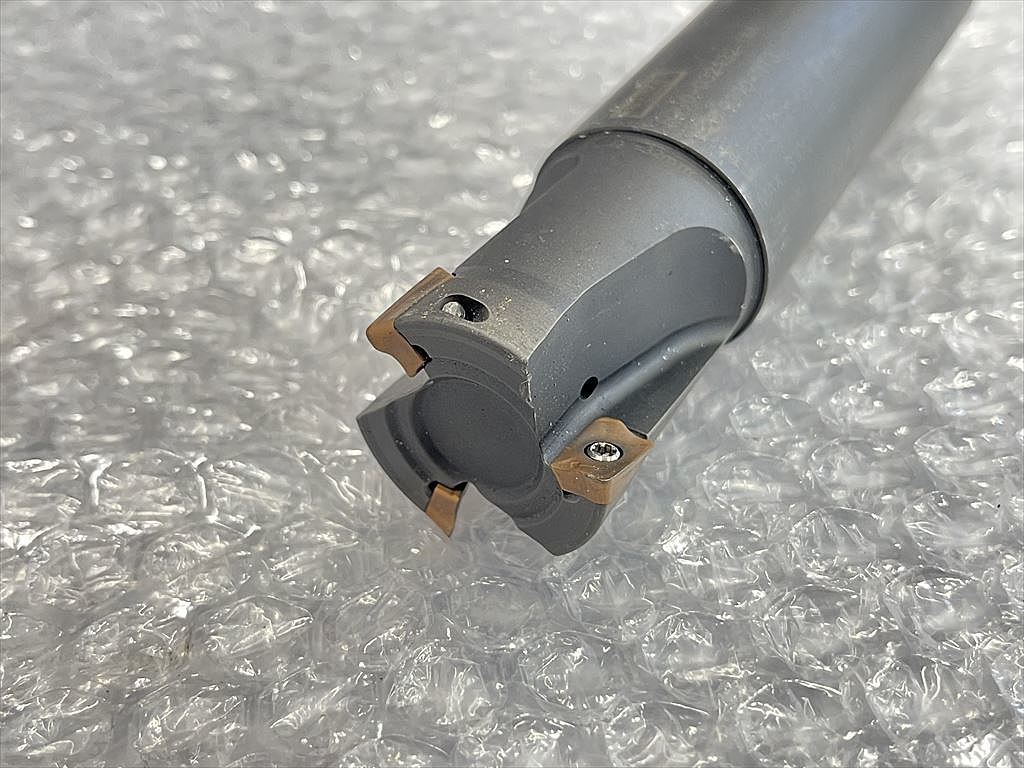サンドビック フェイスミルカッター R390-032-A32-11M