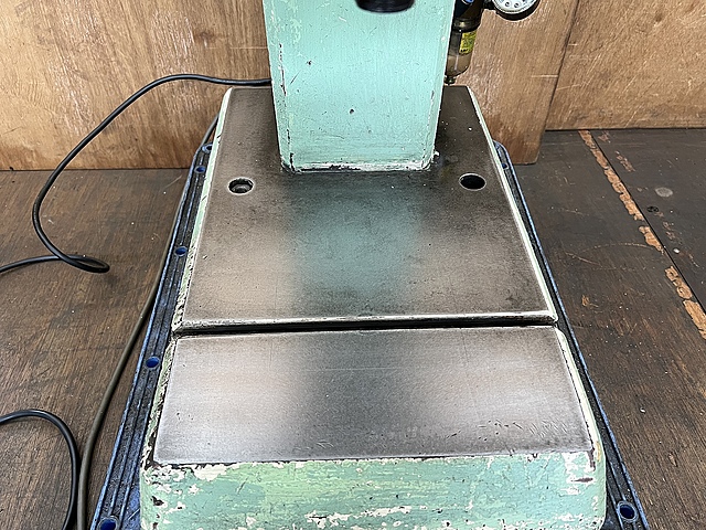 吉川 リベッティングマシン US-66