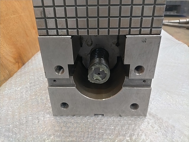 安田工業 精密バイス YPV-180