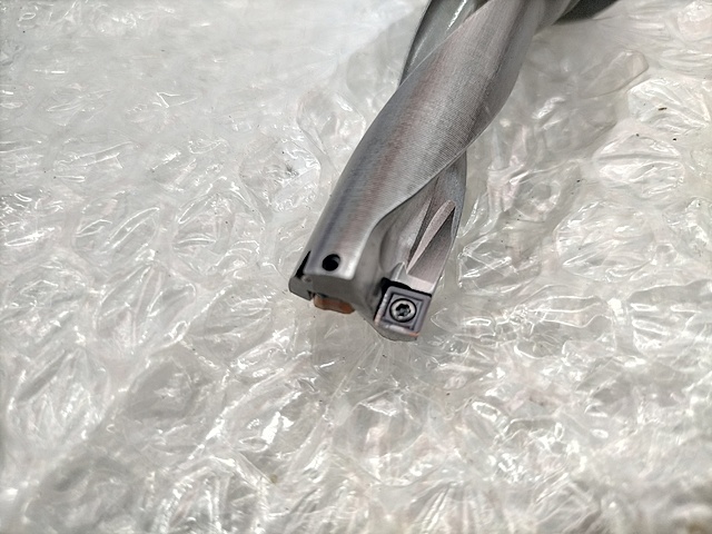 サンドビック スローアウェイドリル 880-D1600C4-03