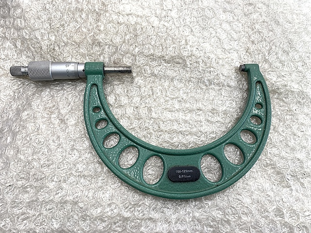 新潟精機 外側マイクロメーター MC105-125