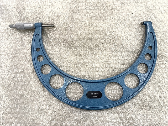 新潟精機 外側マイクロメーター MC106-250