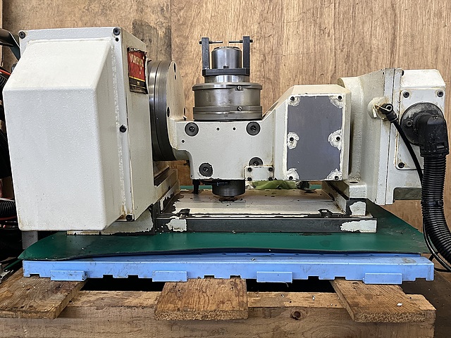 ユキワ精工 傾斜NC円テーブル TRBH140L