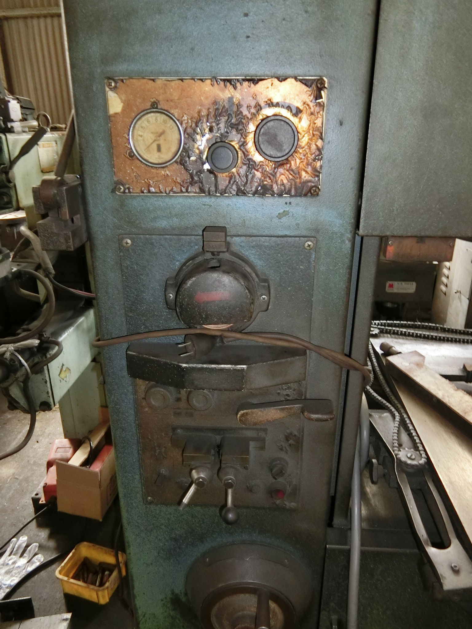 アマダ コンターマシン VA-400