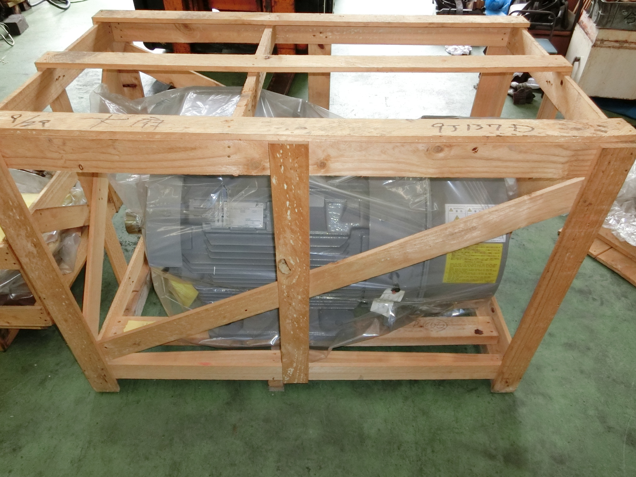 フジ 75kwインダクションモーター MPF9256A