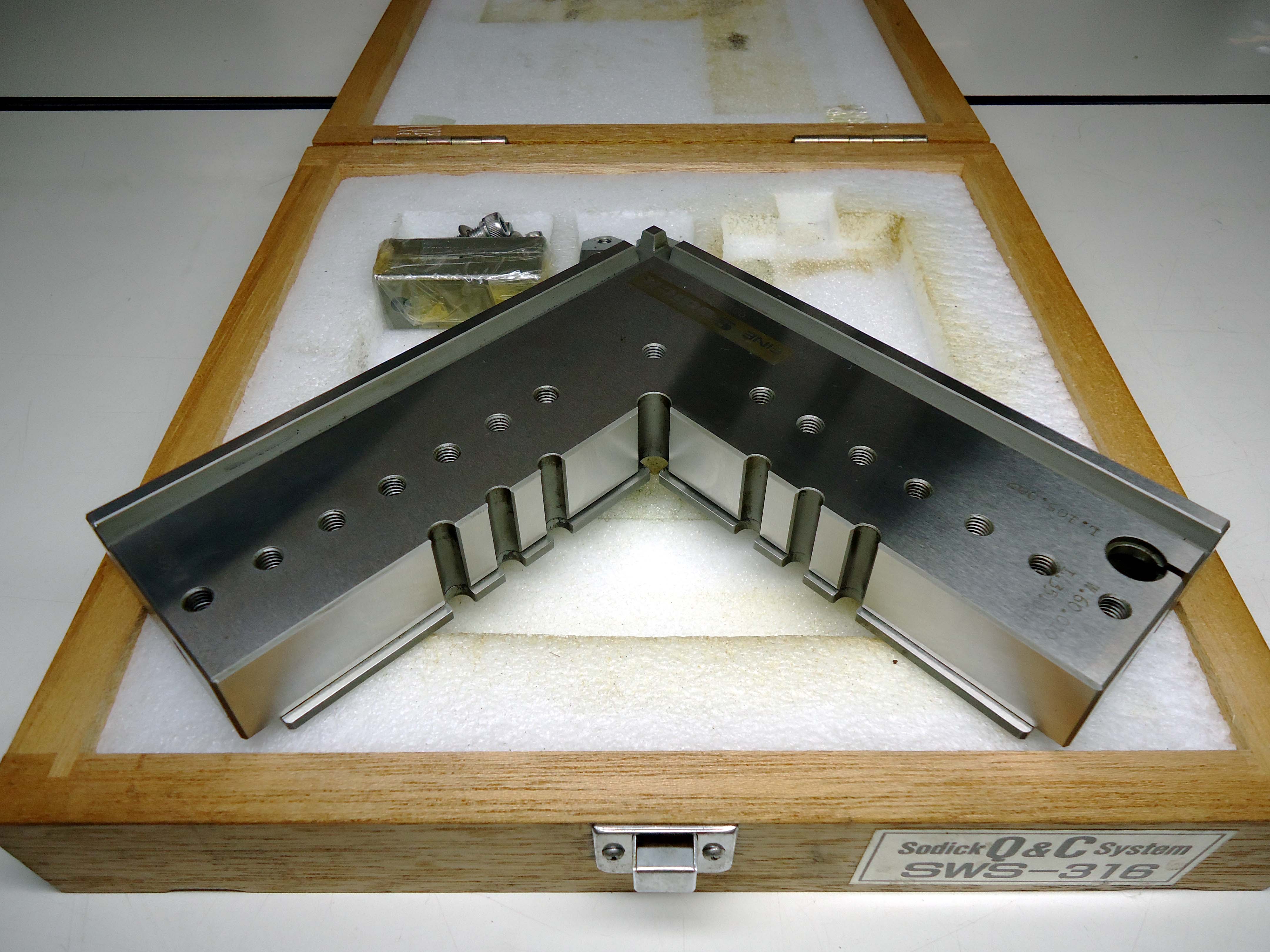 ソディック ワイヤーカット冶具 SWS-316