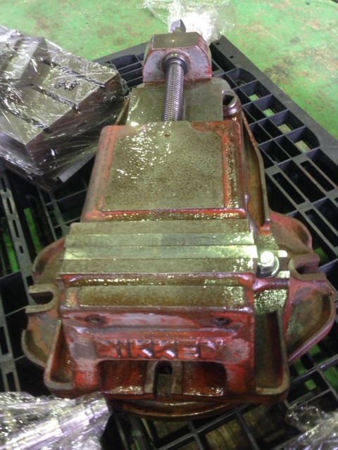 日研 マシンバイス S.N-180