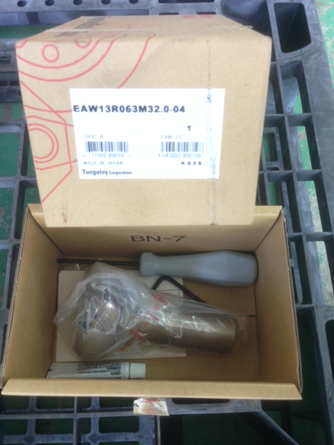 東芝タンガロイ フルバック EAW13R063M32.0-04