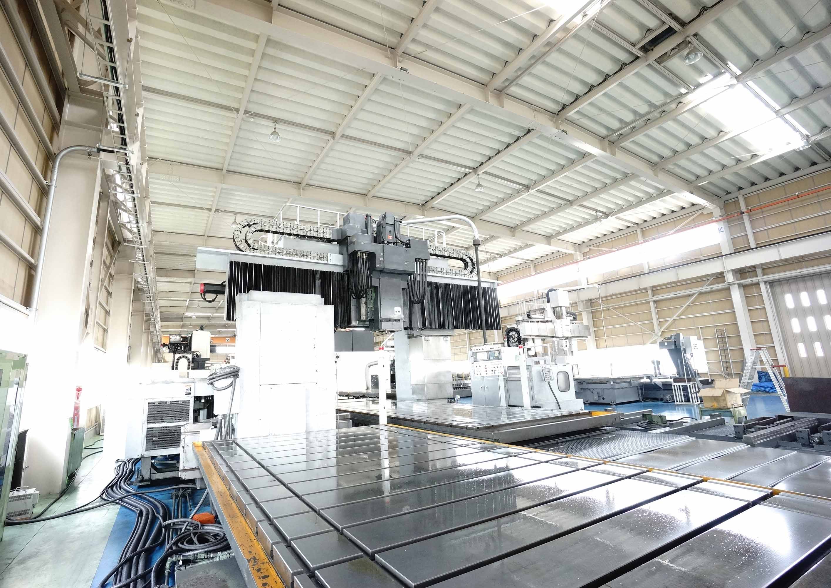 SNK｜新日本工機 五面加工機 HF-3M