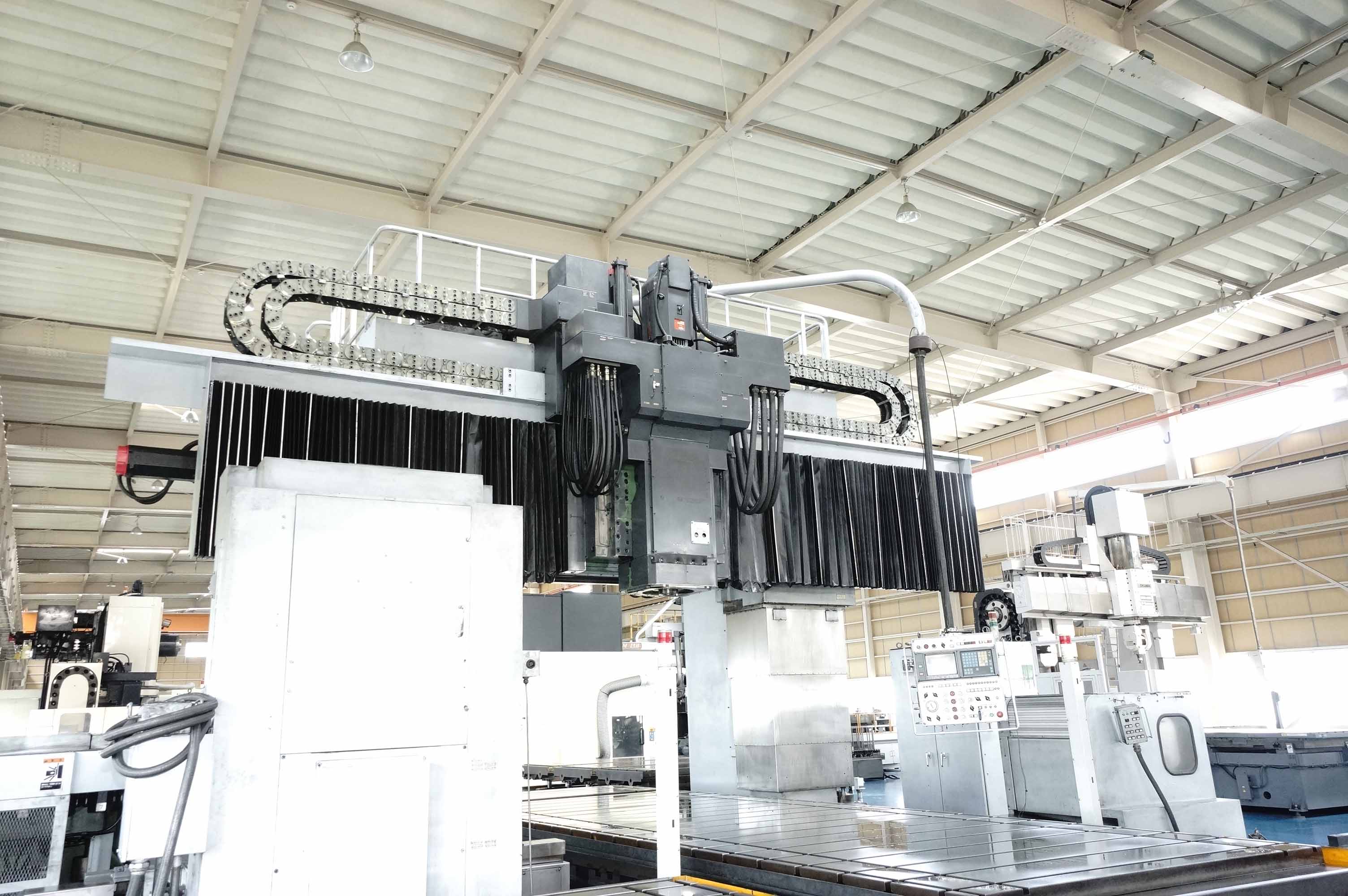 SNK｜新日本工機 五面加工機 HF-3M